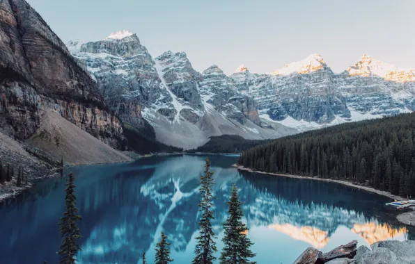 Картинка лес, снег, горы, природа, озеро, Канада