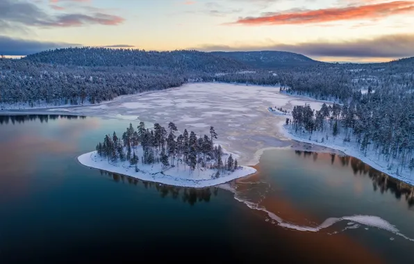 Картинка зима, лес, озеро, остров, лёд, панорама, Финляндия, Лапландия