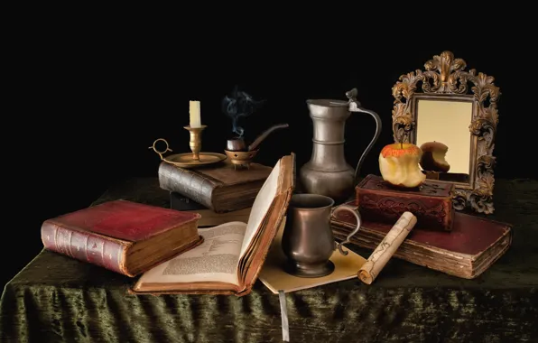 Картинка книги, яблоко, свеча, трубка, зеркало, огрызок, кувшин, натюрморт