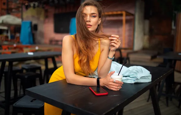 Картинка dress, model, women, blonde, table, watch, smartphone, yellow dress