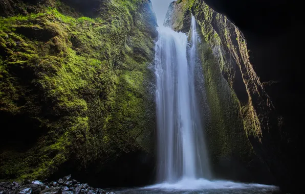 Картинка зелень, гора, водопад, мох, Исландия, Iceland