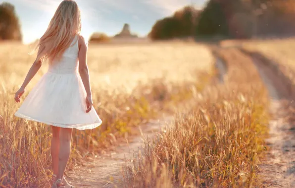 Картинка дорога, поле, лето, девушка