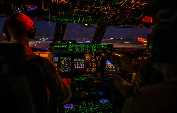Картинка авиация, ночь, техника, кабина, самолёт, Galaxy, военно-транспортный, Lockheed C-5M