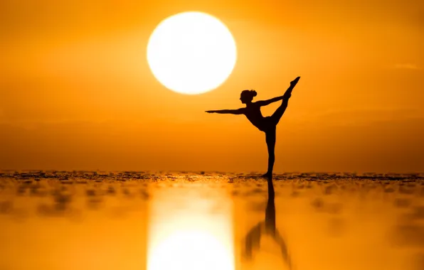 Картинка море, солнце, закат, настроение, танец, Kim Henry