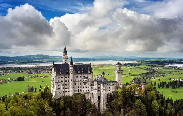 Картинка небо, облака, пейзаж, природа, замок, Германия, Бавария, Нойшванштайн