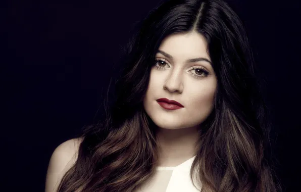 Брюнетка, Kylie Jenner, Кайли Дженнер