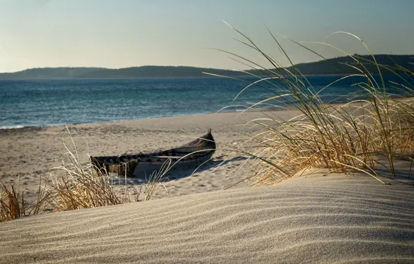 Море, берег, лодка