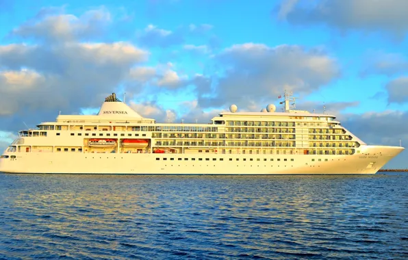 Море, лайнер, круиз
