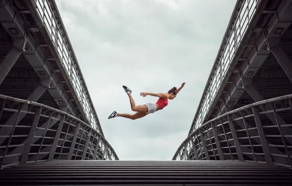Картинка прыжок, спортсменка, гимнастка, прыгунья, Emilie Caillon