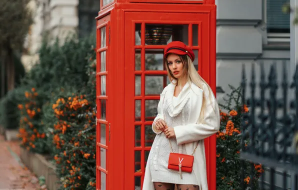 Model, Telephone, Olya Alessandra