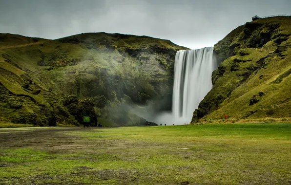 Картинка скала, камни, водопад, мох, Исландия, Skogafoss
