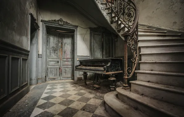 Лестница, ступени, пианино