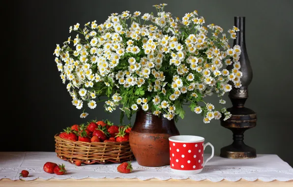 Картинка цветы, ягоды, ромашки, клубника, натюрморт, flowers, still life, camomile