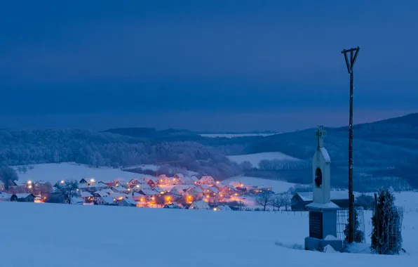 Winter, snow, dusk