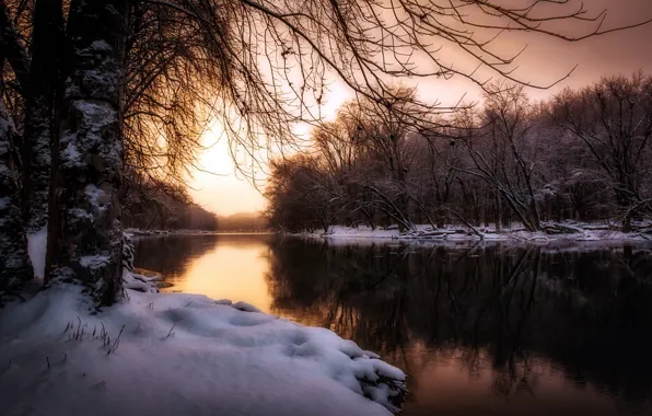 Осень, закат, река