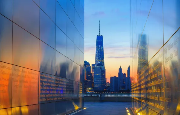 США, Нью-Джерси, Джерси-Сити, Empty Sky Memorial, вид на Манхэттен