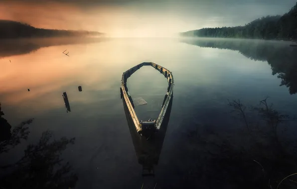 Картинка озеро, лодка, вечер, дымка, photo, старая, Carlos M. Almagro