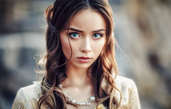 Губки, прелесть, голубоглазая, локоны