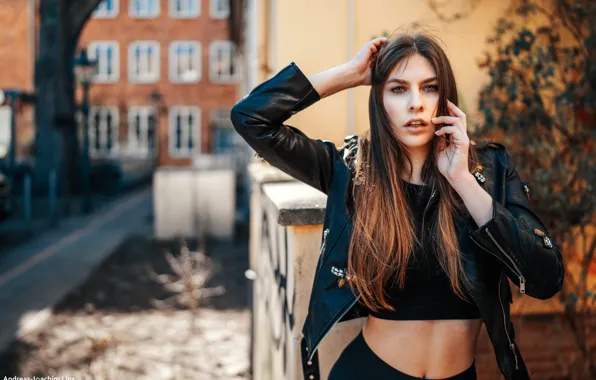 Девушка, поза, улица, портрет, макияж, куртка, прическа, шатенка