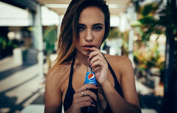 Взгляд, Pepsi, Tysha