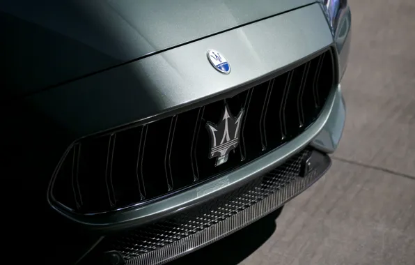 Картинка Maserati, Quattroporte, logo, close-up, Maserati Quattroporte Trofeo