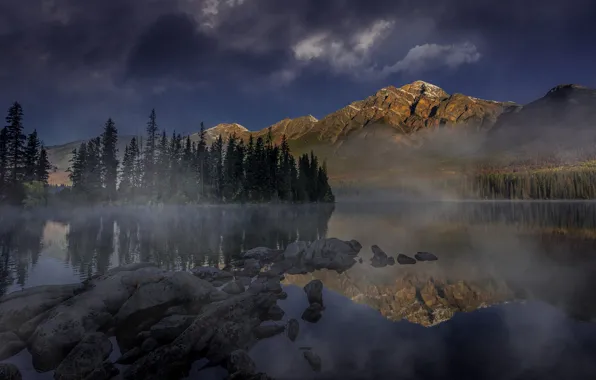Картинка деревья, пейзаж, горы, природа, туман, озеро, камни, рассвет