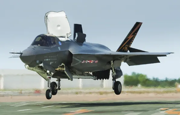 Истребитель, бомбардировщик, посадка, поколения, пятого, F-35B, Lockheed Martin