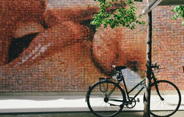 Картинка bicycle, bike, art, street, kiss, street art