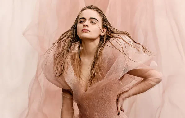 Поза, макияж, фигура, платье, актриса, декольте, певица, Joey King