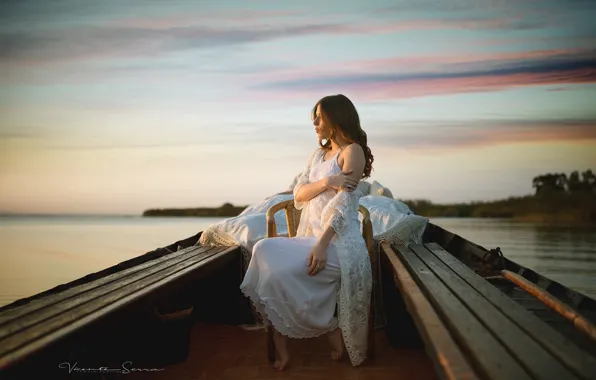 Картинка девушка, озеро, лодка