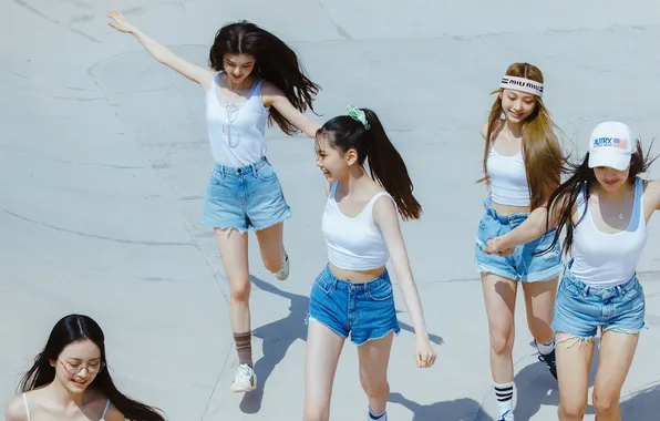 Картинка shorts, girls, asian, T-shirt, denim