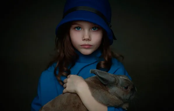 Детство, кролик, девочка, Паулина, Oksana Tatsenko, в голубом