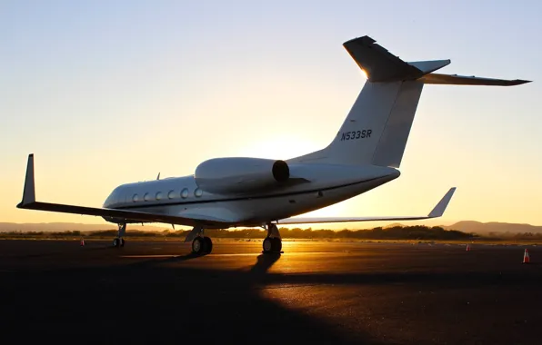 Картинка закат, самолёт, взлётно-посадочная полоса, Gulfstream G450, бизнес авиация