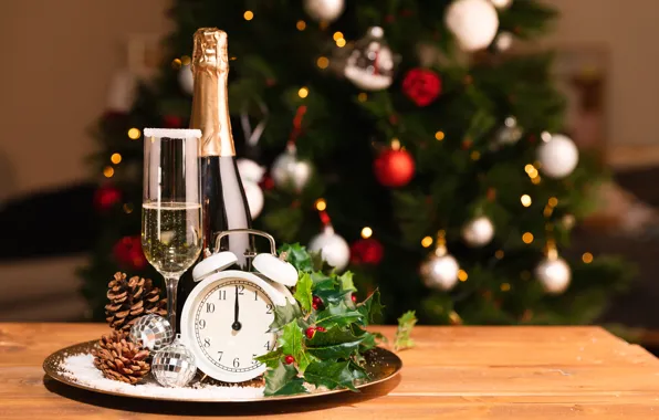 Картинка шарики, часы, бутылка, будильник, Новый год, ёлка, шампанское, шишки