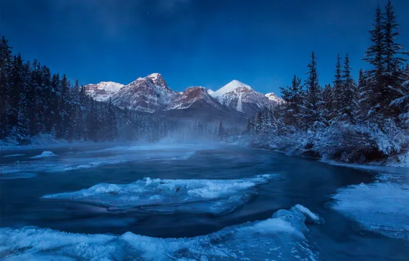 Картинка зима, лес, снег, горы, ночь, река, лёд, Канада