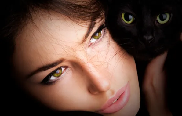 Картинка кот, взгляд, девушка, шатенка, зеленоглазая