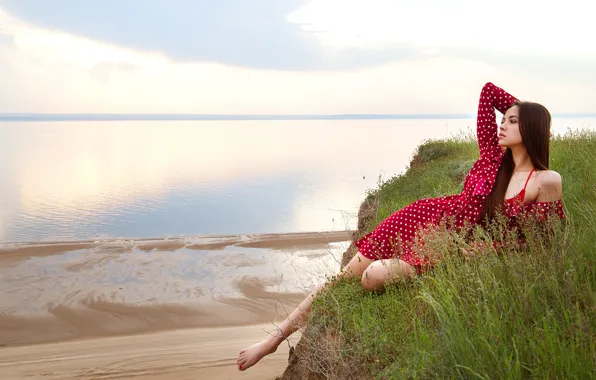Картинка трава, девушка, поза, река, настроение, горошек, платье, Алексей Лозгачёв