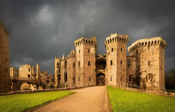 Картинка Wales, United Kingdom, Raglan Castle, Monmouthshire