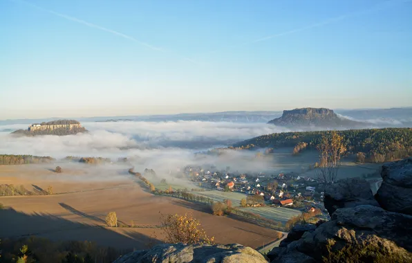 Картинка поле, небо, деревья, туман, гора, дома, утро, Германия