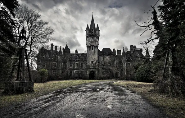 Картинка замок, Castle of Decay, мрачный