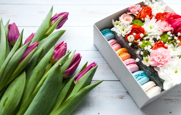 Коробка, розы, печенье, тюльпаны, Хризантемы, Полевые цветы