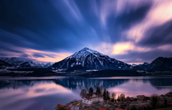 Картинка горы, озеро, здания, дома, Швейцария, городок, Switzerland, Lake Thun