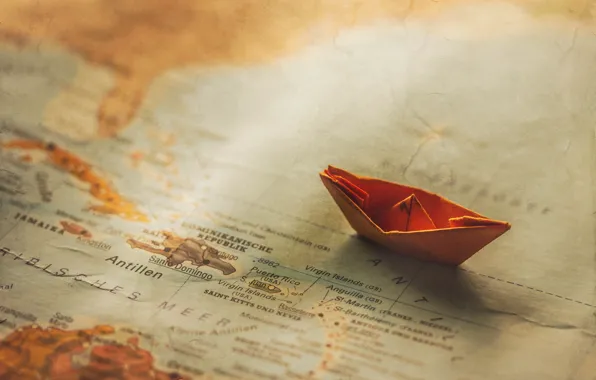 Бумага, лодка, карта