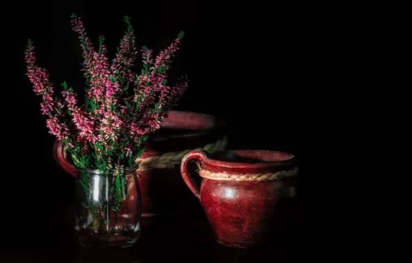 Цветы, букет, банка, горшок, черный фон, натюрморт, вереск, керамика