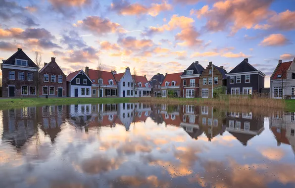 Картинка зима, небо, вода, облака, отражения, дома, Нидерланды, поселок