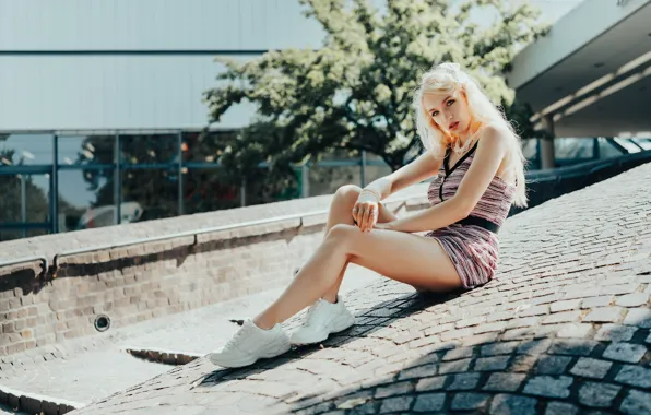 Девушка, поза, Lara Waltemode
