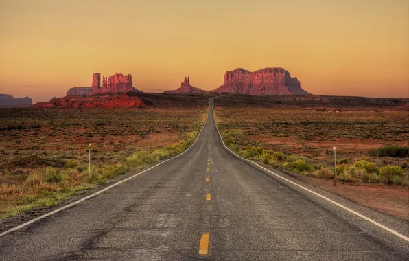 Картинка дорога, небо, пустыня, Аризона, Юта, сумерки, Долина монументов, Соединенные Штаты