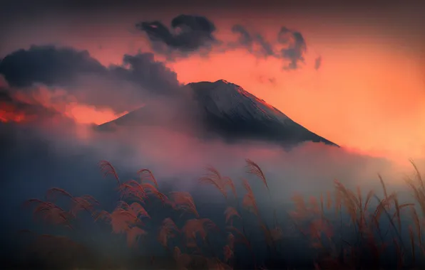 Картинка облака, гора, Япония, Фудзияма