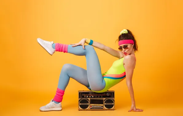 Картинка girls, sports, cassette recorder, sportswear, aerobics
