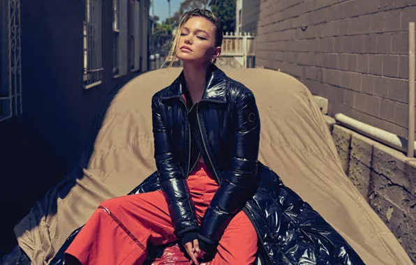 Девушка, лицо, поза, фото, улица, куртка, Olivia Holt